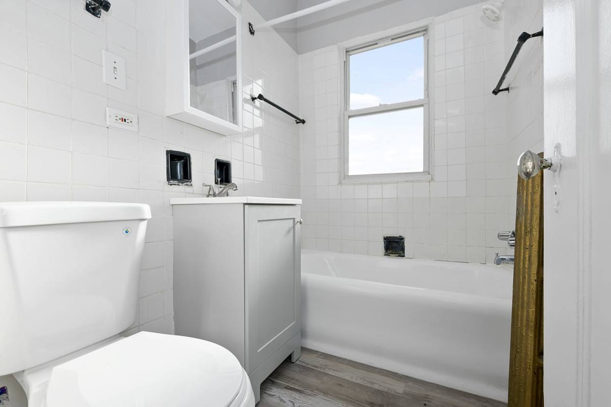 Apartment for rent at 8711 S Morgan St, Chicago, IL 60620