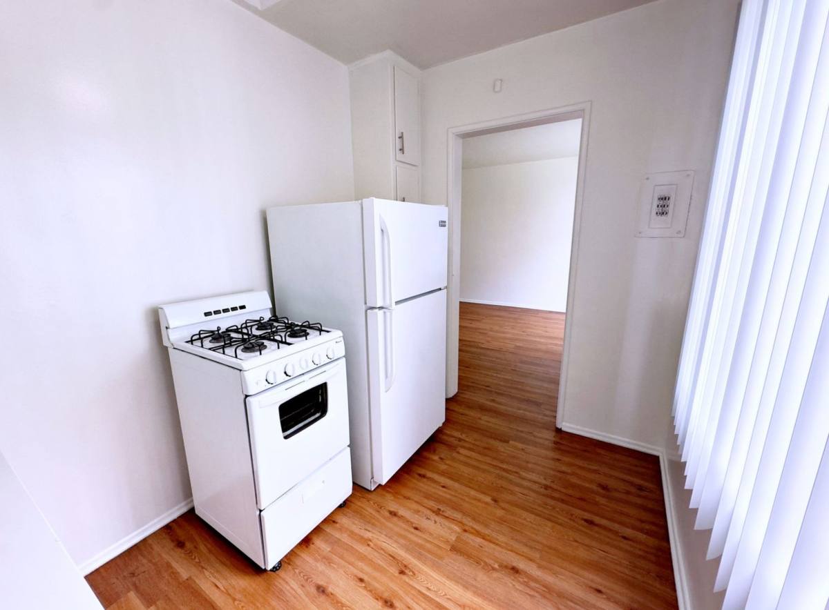 Apartment for rent at 1243 Federal Ave #103, Los Angeles, CA 90025
