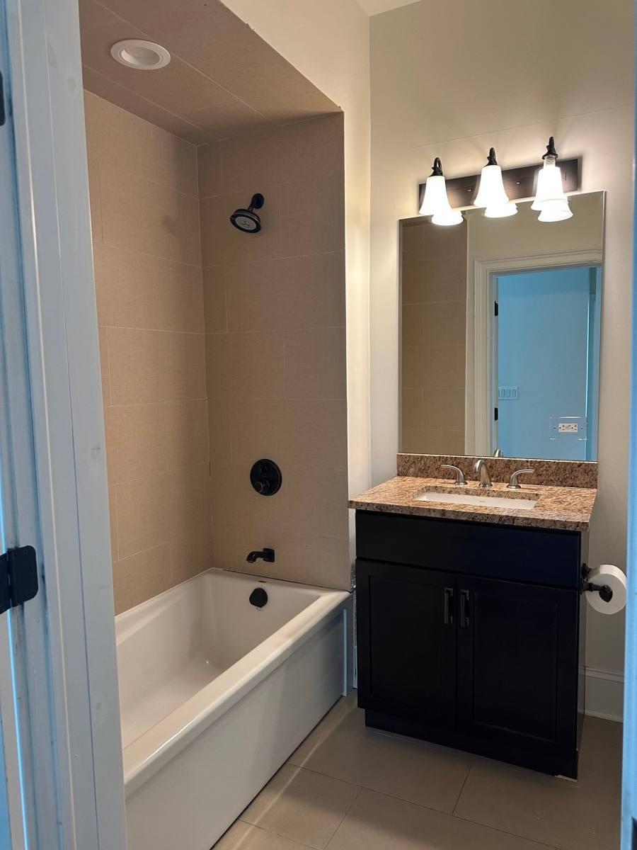 Apartment for rent at 2500 Green Bay #403, Evanston, IL 60201