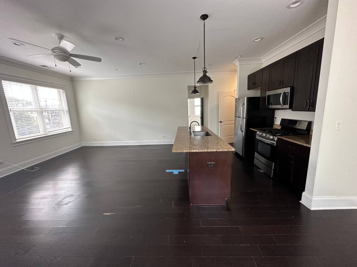 Apartment for rent at 2500 Green Bay #403, Evanston, IL 60201