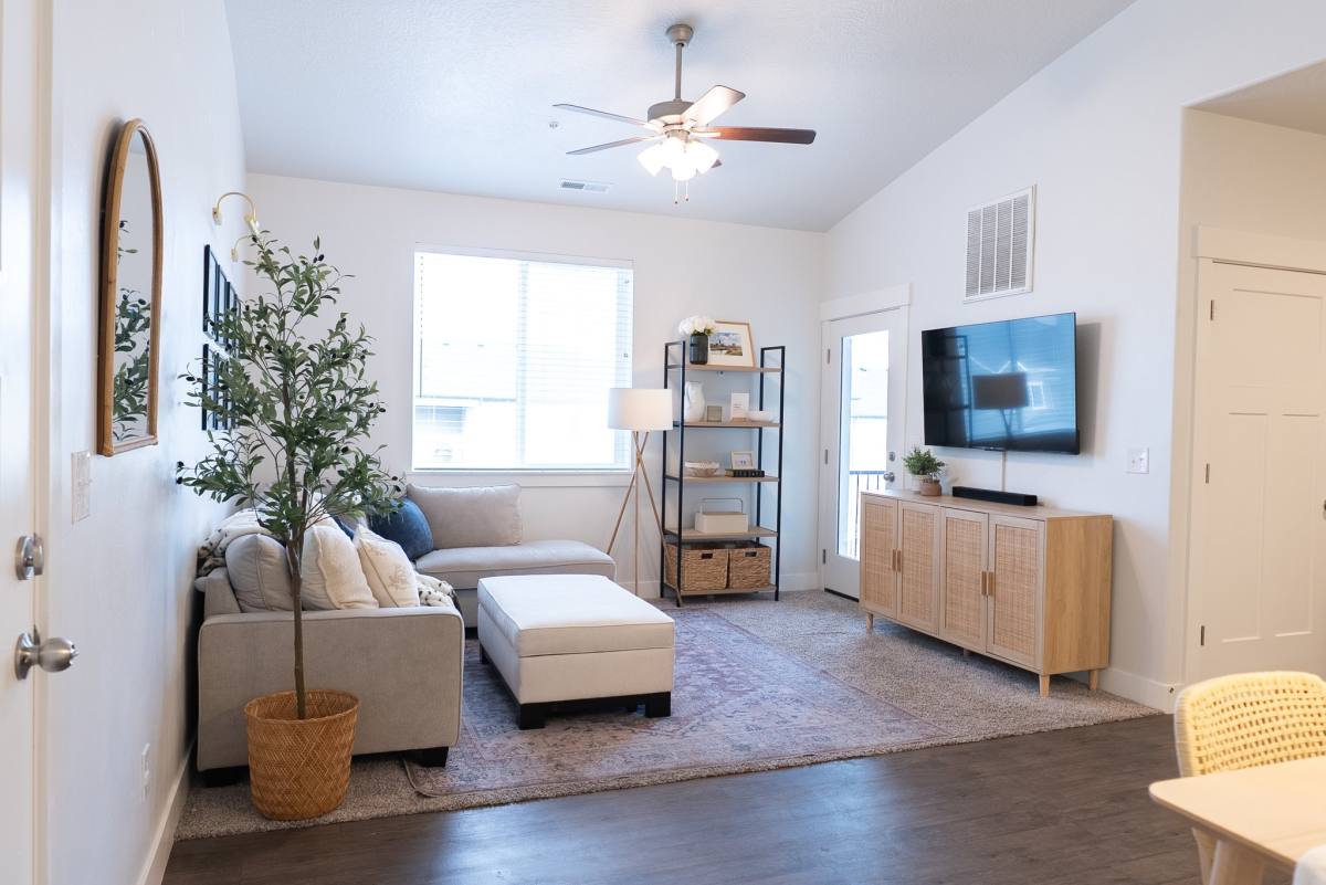 Condo for rent at 1424 N 3830 W, Lehi, UT 84043