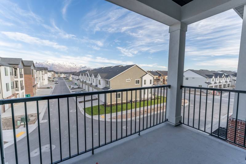 Condo for rent at 1424 N 3830 W, Lehi, UT 84043