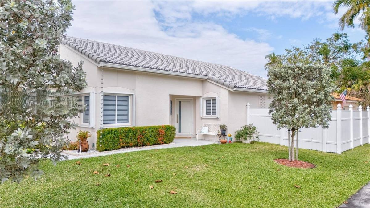 House for rent at 17851 NW 19th St, Hollywood, FL 33029