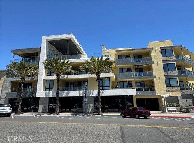 Condo for rent at 414 Main St #210, Huntington Beach, CA 92648
