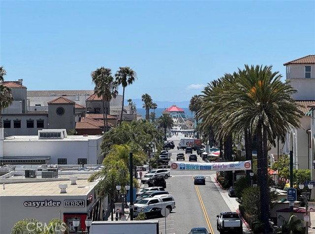 Condo for rent at 414 Main St #210, Huntington Beach, CA 92648