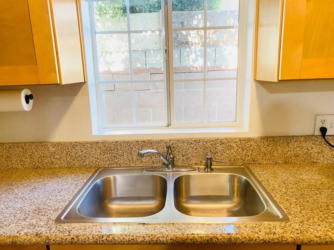 House for rent at 5630 1 2 Craner Ave, North Hollywood, CA 91601