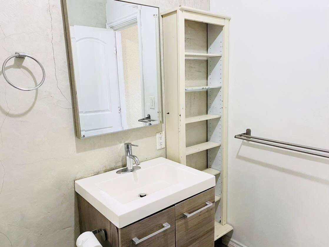House for rent at 5630 1 2 Craner Ave, North Hollywood, CA 91601