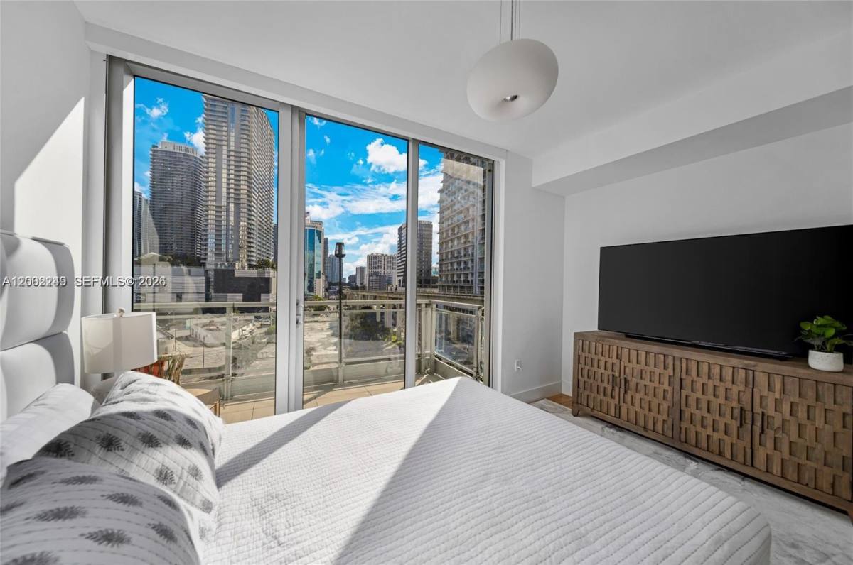 Condo for rent at 92 SW 3rd St #902, Miami, FL 33130