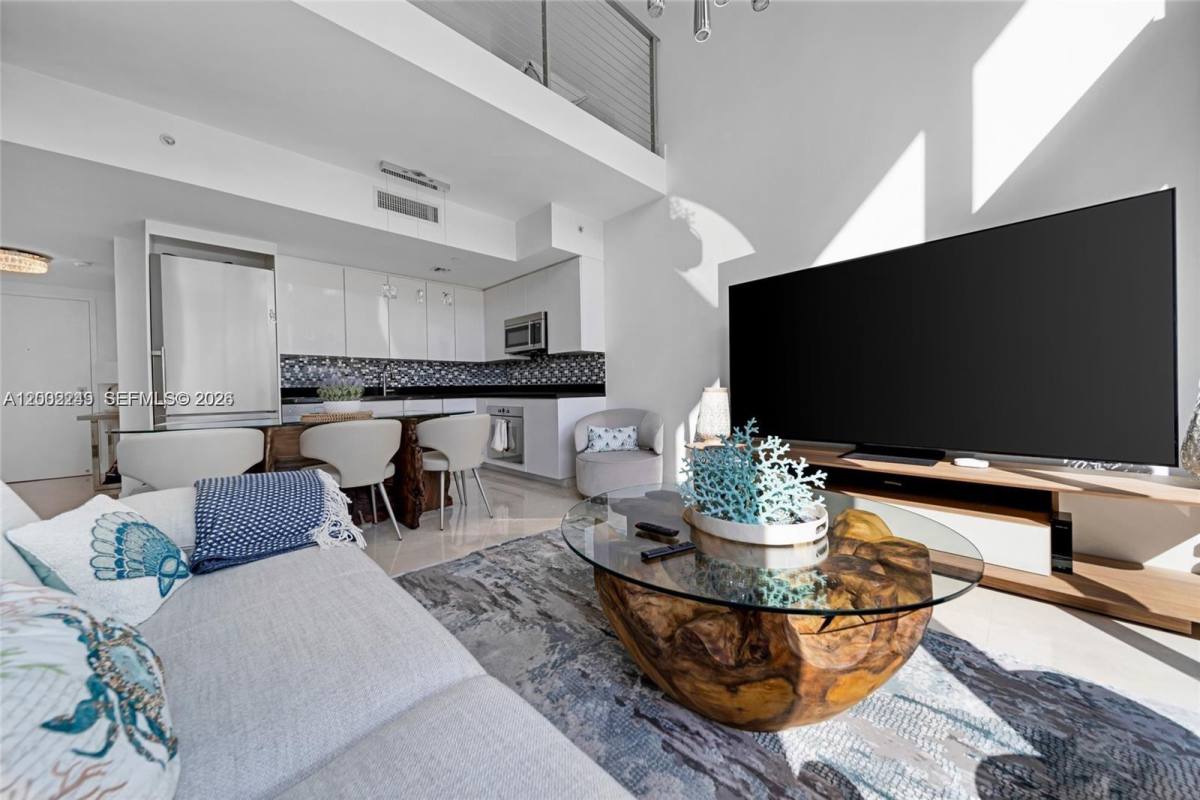 Condo for rent at 92 SW 3rd St #902, Miami, FL 33130