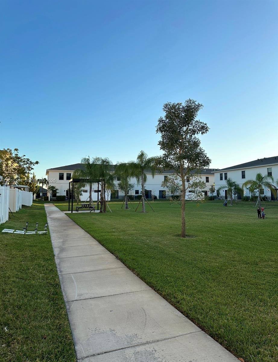 Townhouse for rent at 1116 SW 7th Court, Homestead, FL 33034