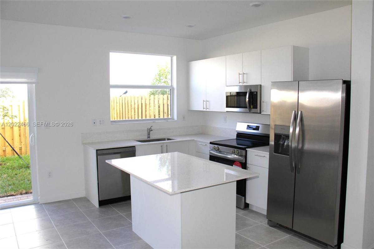 Townhouse for rent at 2617 SE 28th Dr, Homestead, FL 33035