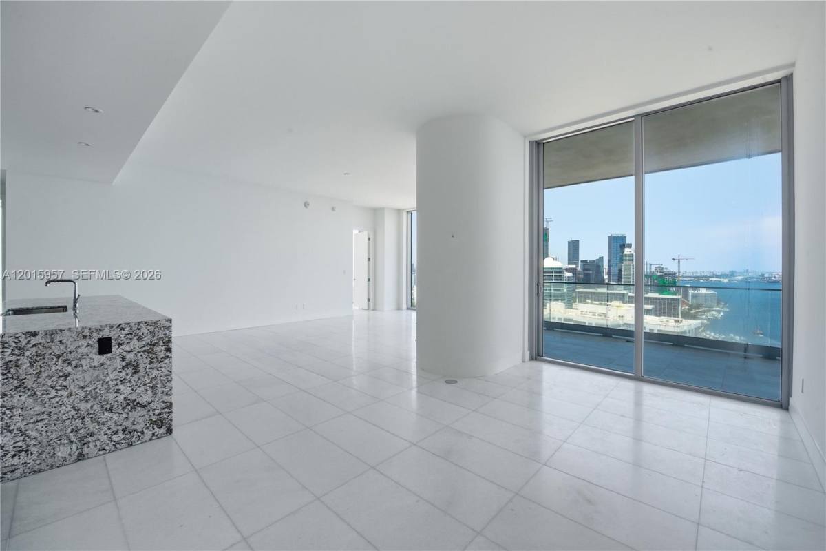 Apartment for rent at 175 SE 25th Rd #3104, Miami, FL 33129