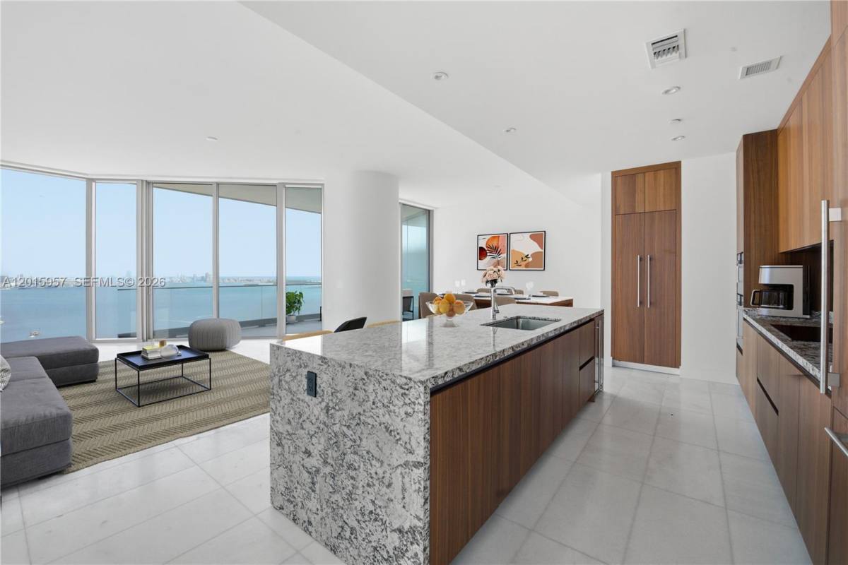 Apartment for rent at 175 SE 25th Rd #3104, Miami, FL 33129