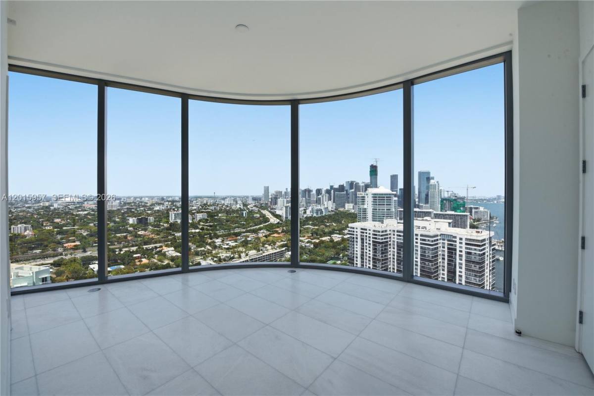 Apartment for rent at 175 SE 25th Rd #3104, Miami, FL 33129