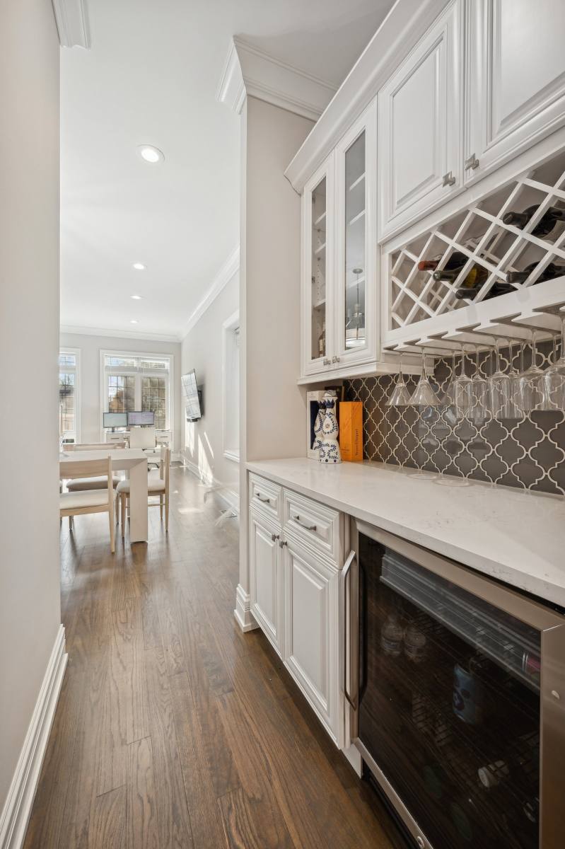 Condo for rent at 1214 W Fletcher St #1, Chicago, IL 60657