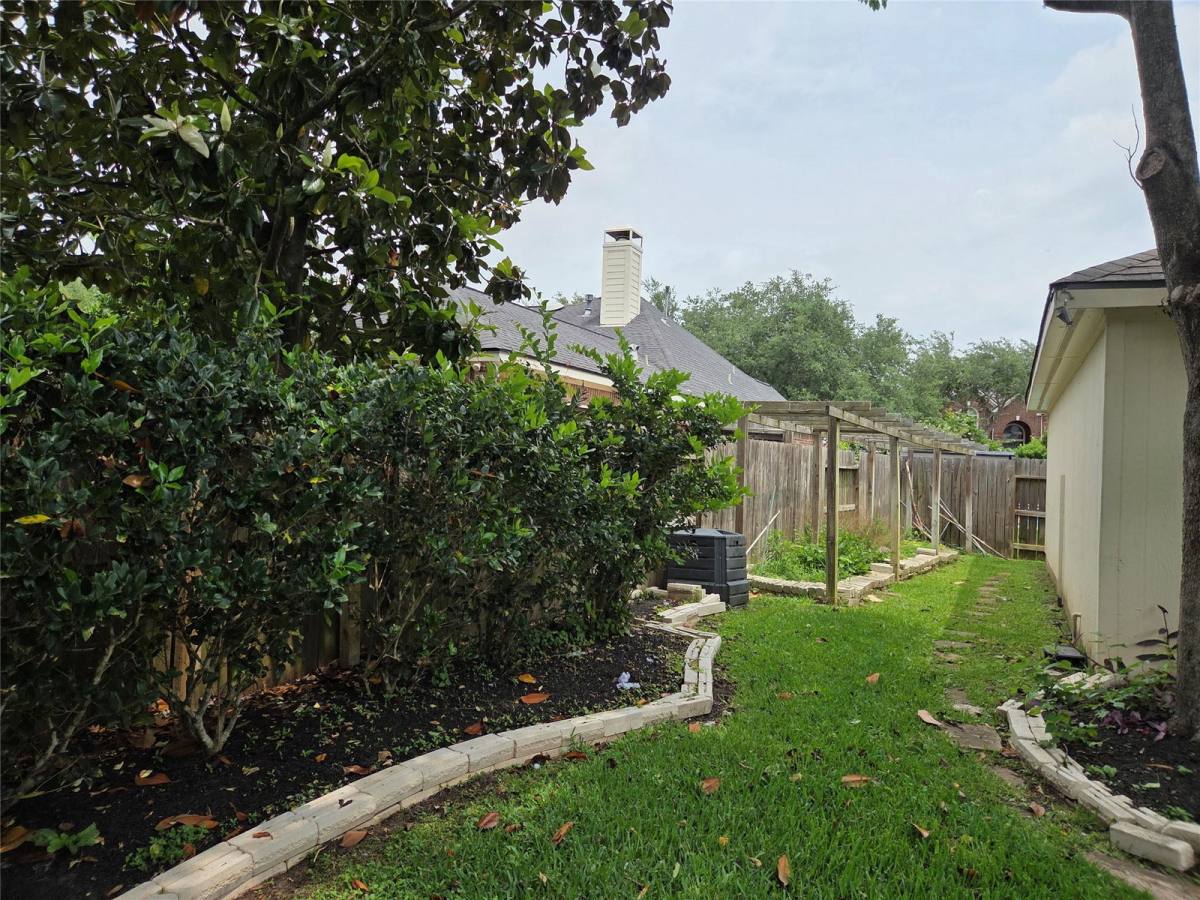House for rent at 4309 Lakeside Meadow Dr, Missouri City, TX 77459