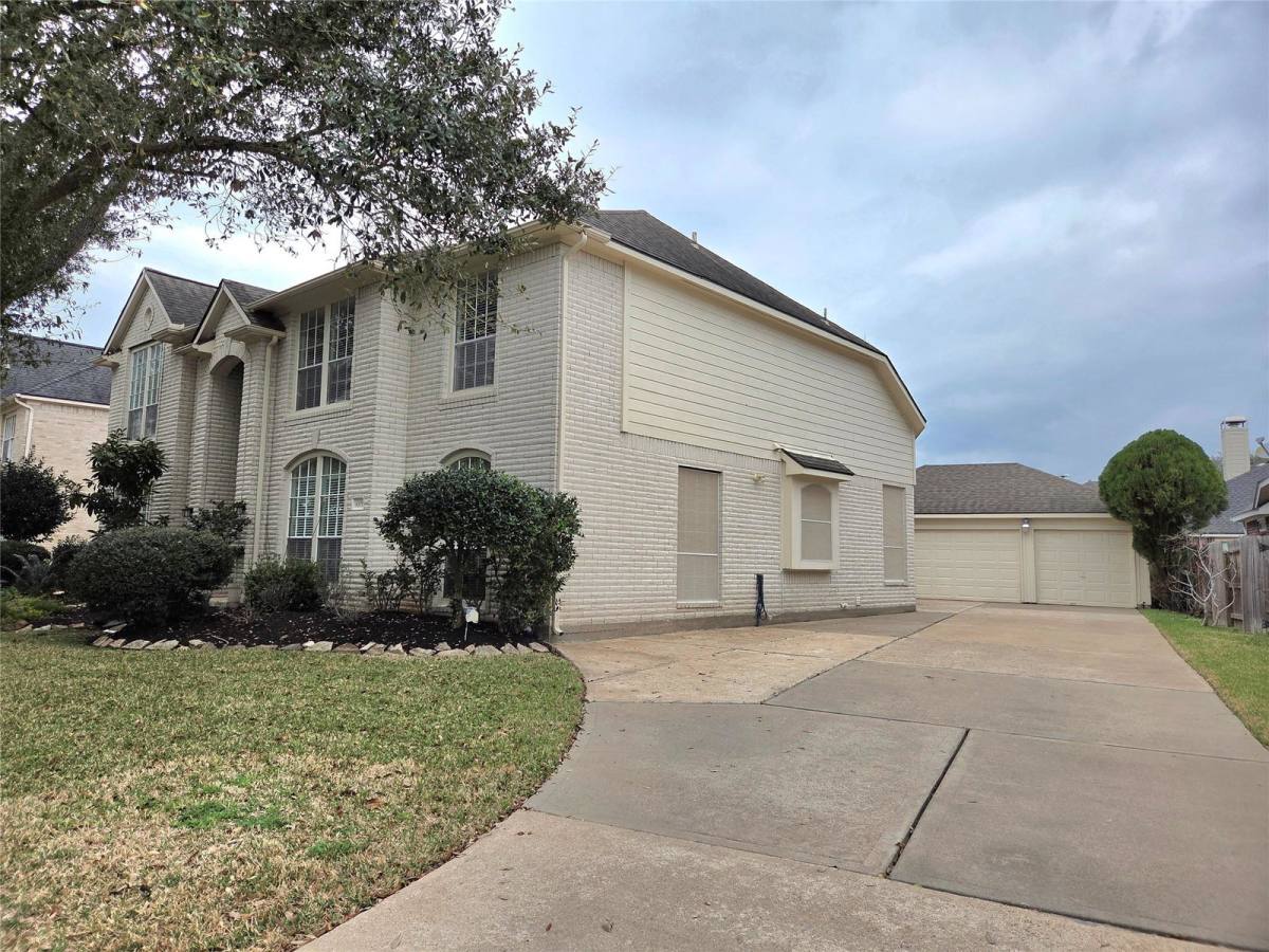 House for rent at 4309 Lakeside Meadow Dr, Missouri City, TX 77459