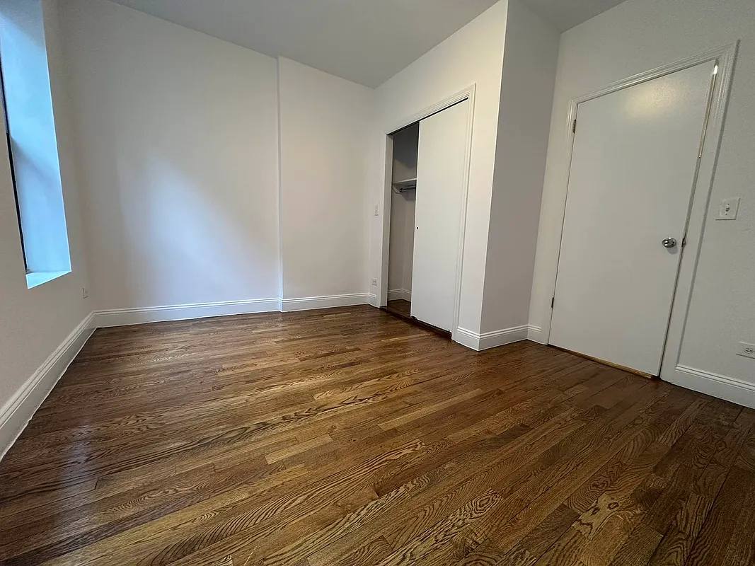 Apartment for rent at 340 E 55th St #1C, New York, NY 10022