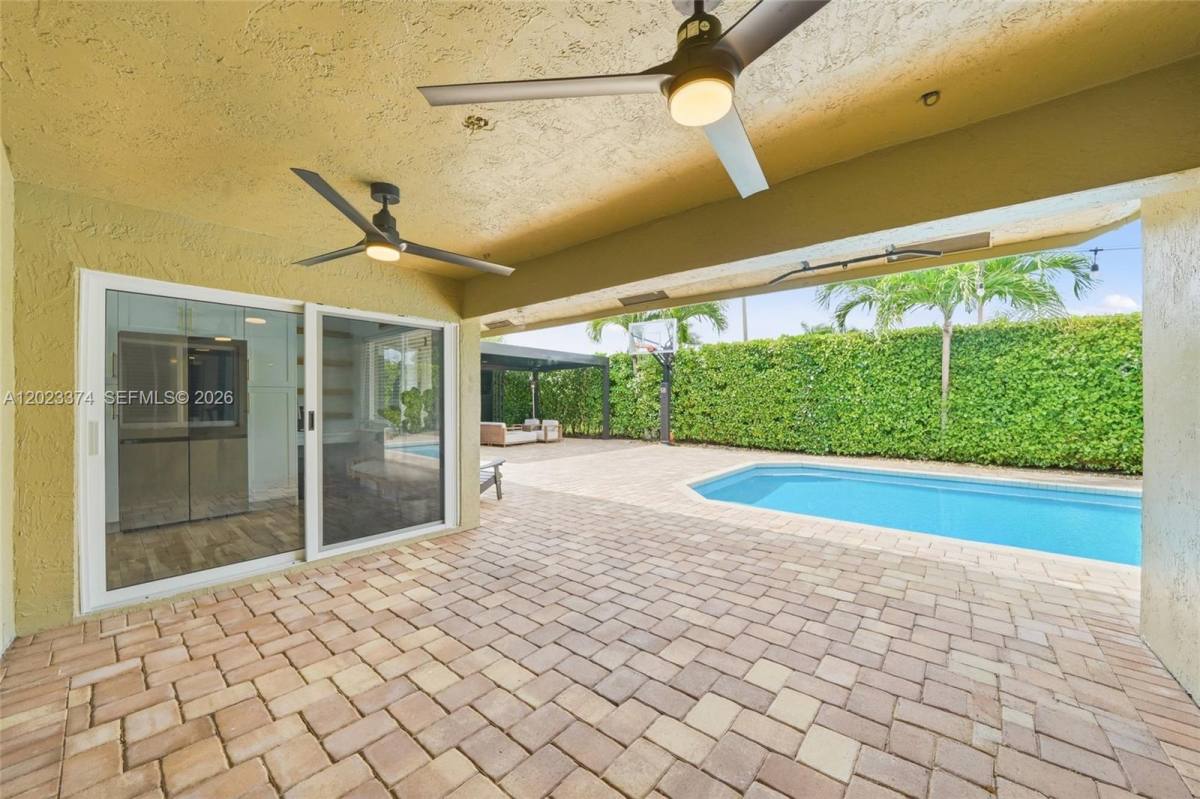 House for rent at 19920 NW 9th Dr, Hollywood, FL 33029