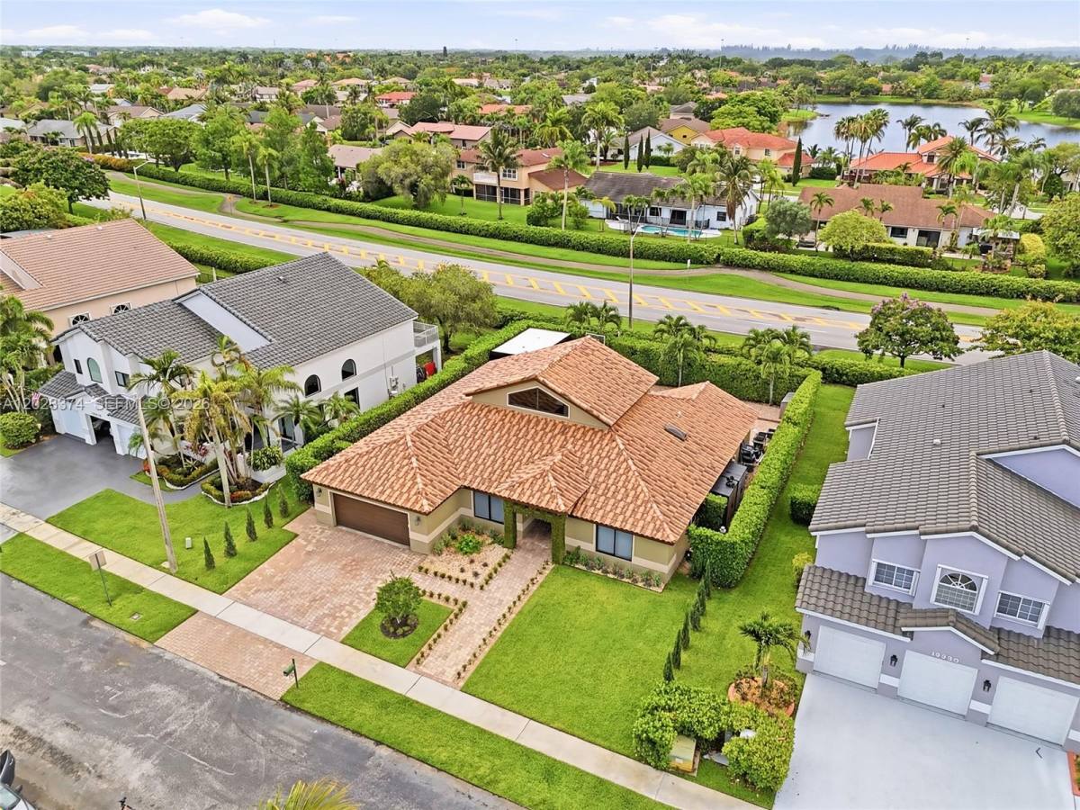 House for rent at 19920 NW 9th Dr, Hollywood, FL 33029