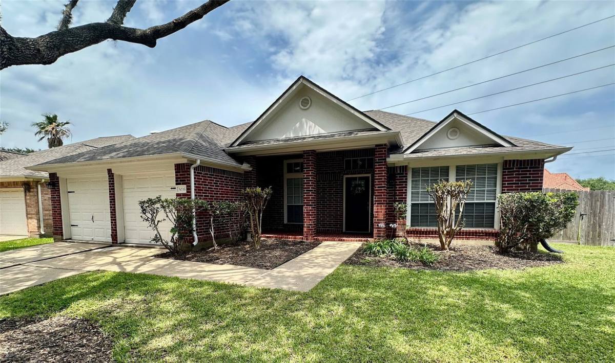 House for rent at 5045 Chappel Hill Dr, Missouri City, TX 77459