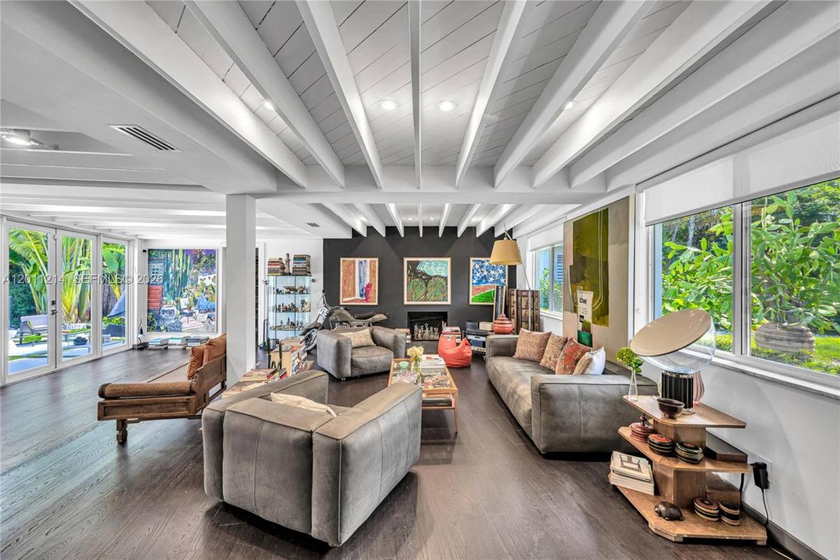 House for rent at 4975 Delaware Ave #SFH, Miami Beach, FL 33140