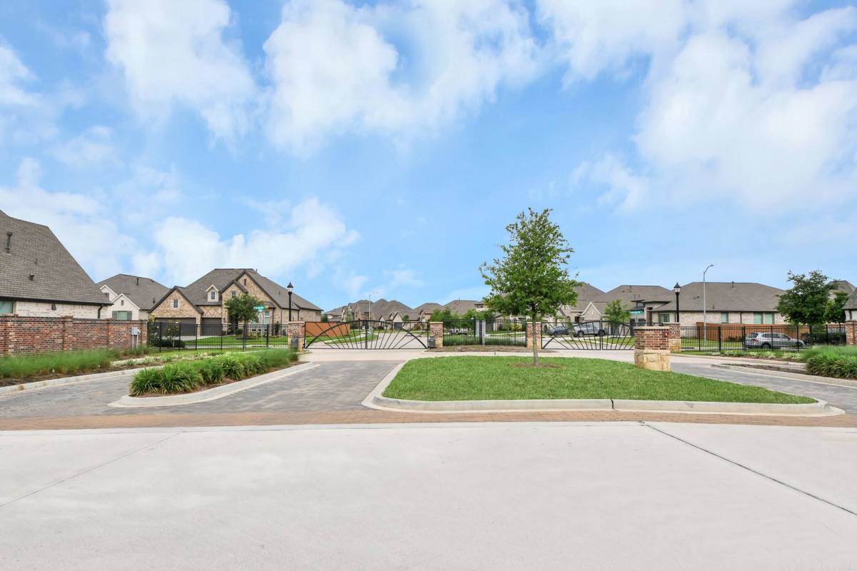 Apartment for rent at 584 Santa Rosa Hills Dr, Katy, TX 77493