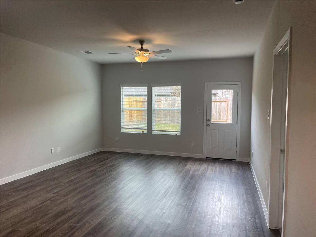 Apartment for rent at 5810 Blue Grama Dr, Katy, TX 77493