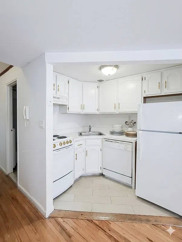 Apartment for rent at 40 E 12th St #7C, New York, NY 10003
