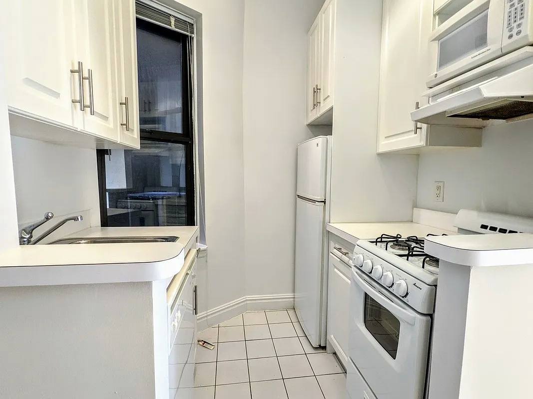 Apartment for rent at 323 E 83rd St #4A, New York, NY 10028