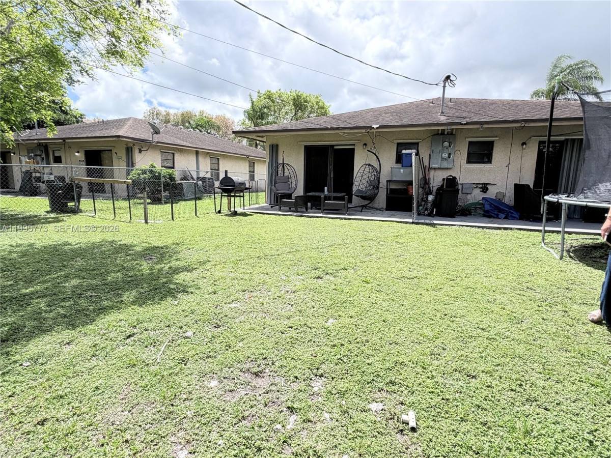 House for rent at 954 NW 14th St, Homestead, FL 33034