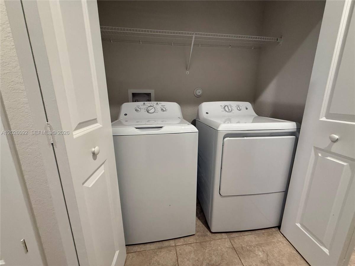 Townhouse for rent at 1073 NW 5th St, Homestead, FL 33034