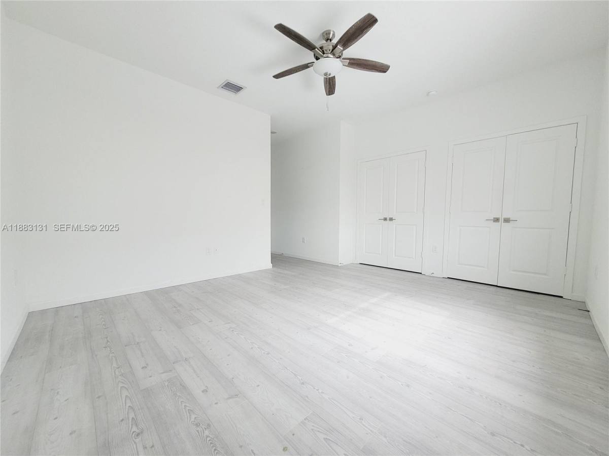 Townhouse for rent at 541 NE 4th Lane, Homestead, FL 33034