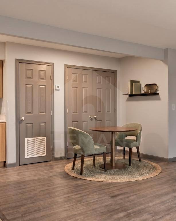 Apartment for rent at 408 W Cale St, Monett, MO 65708