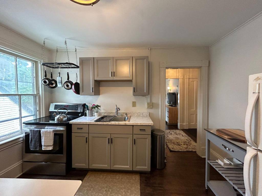 Apartment for rent at 8 S Union St #2, Burlington, VT 05401