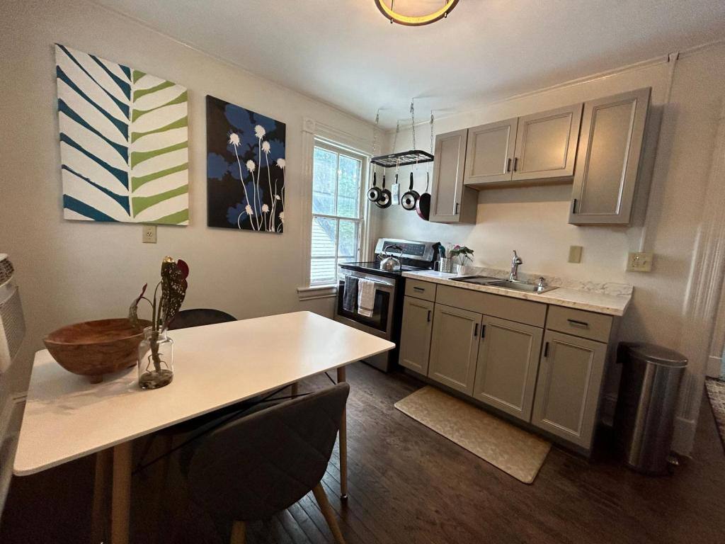 Apartment for rent at 8 S Union St #2, Burlington, VT 05401
