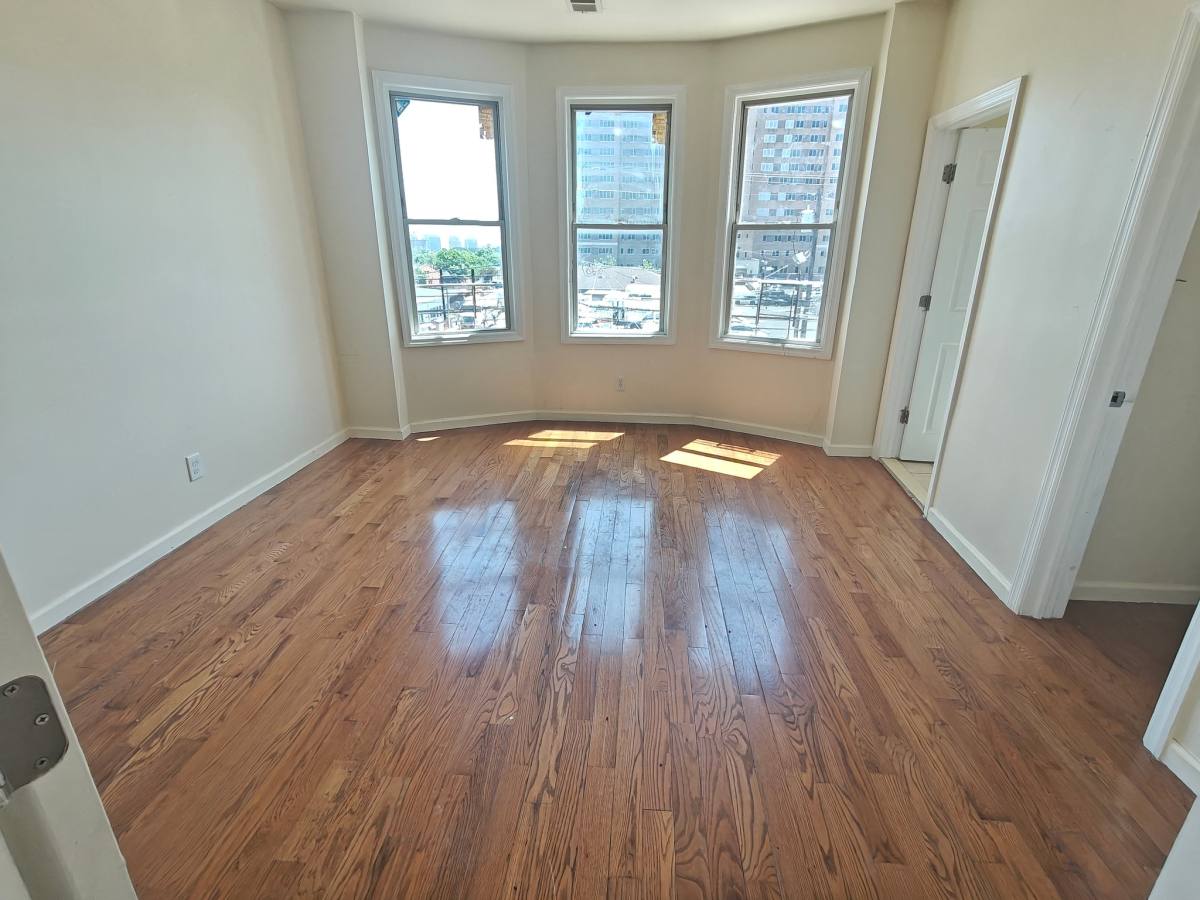 Apartment for rent at 85 Littleton Ave #3, Newark, NJ 07107