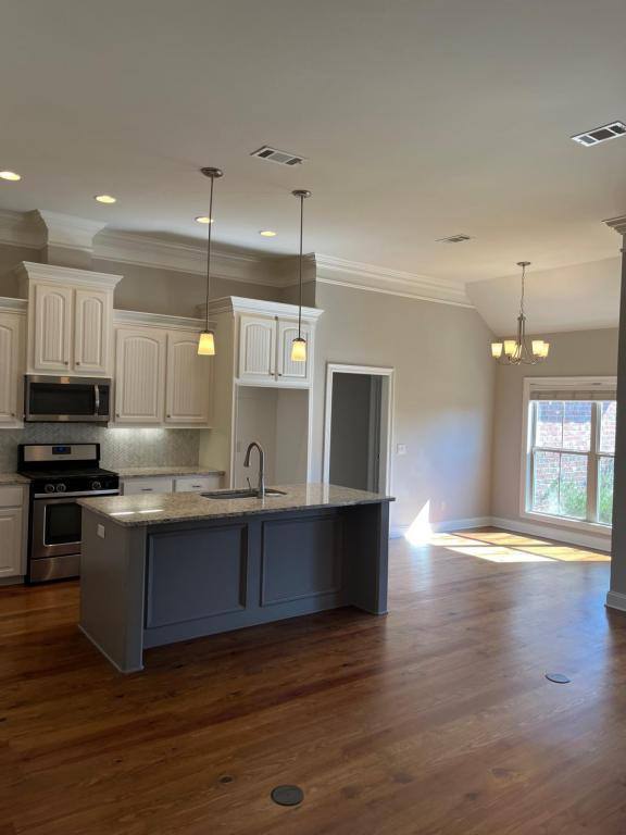 House for rent at 1998 E Ridge Circle, Madison, MS 39110