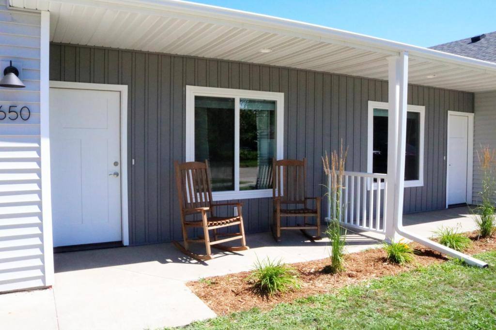 Townhouse for rent at 640 W 5th St, Garner, IA 50438