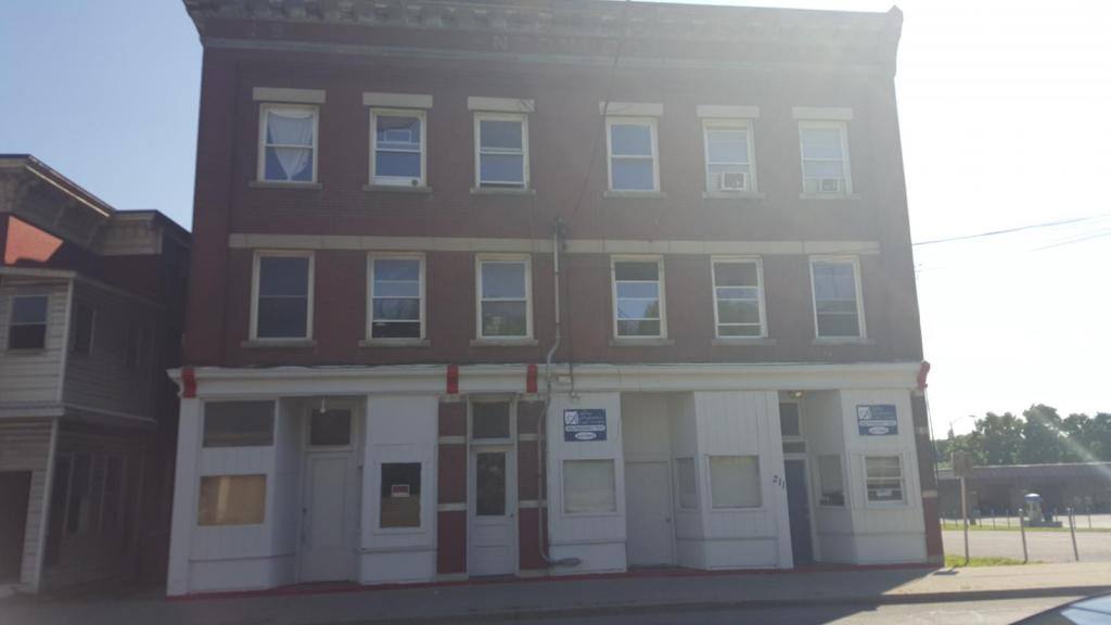 Apartment for rent at 213-215 E Main St, 3rd #LEFT, Amsterdam, NY 12010