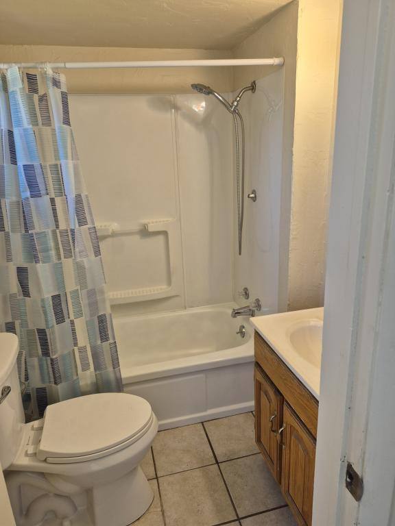 Apartment for rent at 114 Mound St, Dravosburg, PA 15034