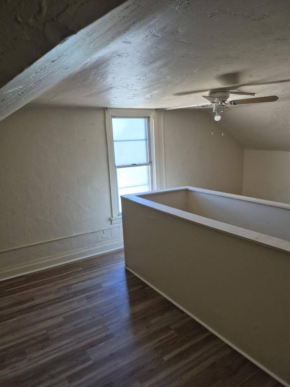 Apartment for rent at 114 Mound St, Dravosburg, PA 15034