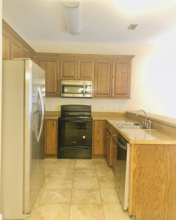 Townhouse for rent at 108 Eagle Landing, Enterprise, AL 36330