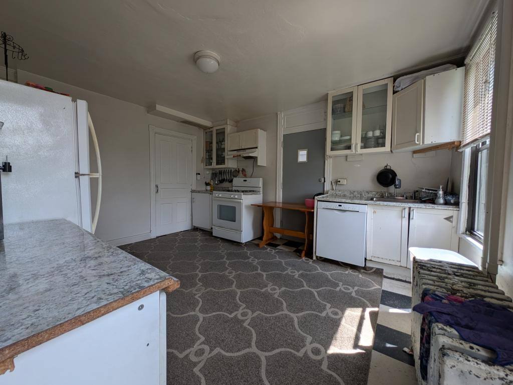 House for rent at 5158 Hillcrest Ave, Pittsburgh, PA 15224