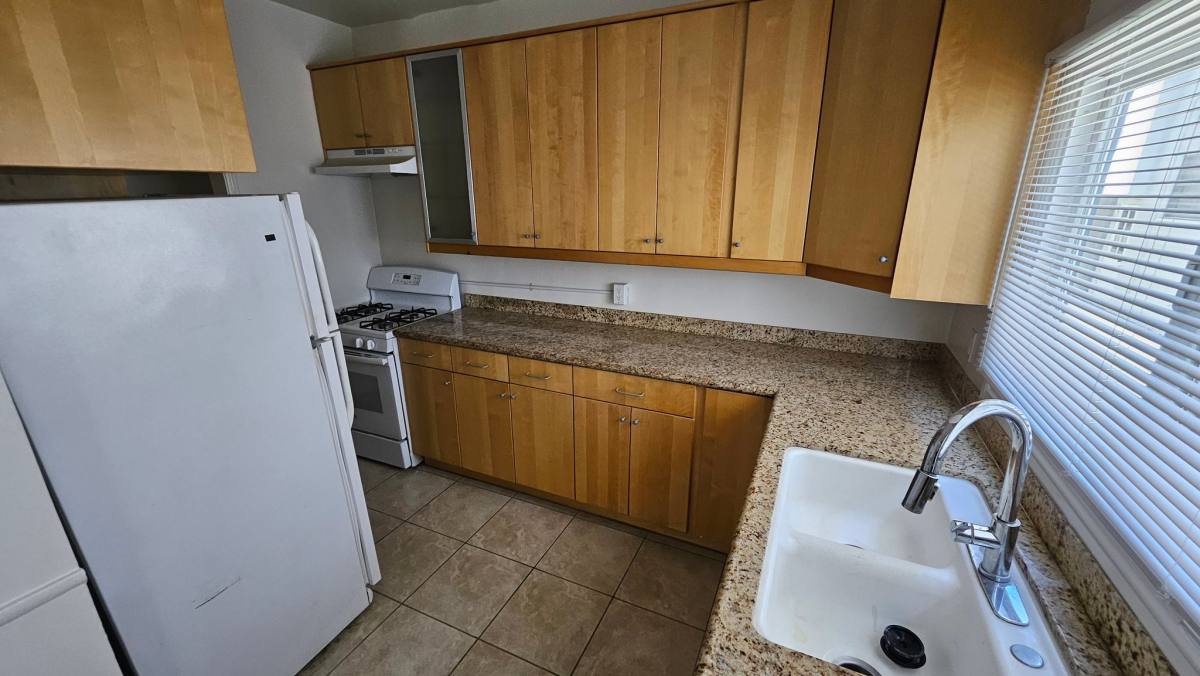 Apartment for rent at 228 S Tower Dr #103, Beverly Hills, CA 90211
