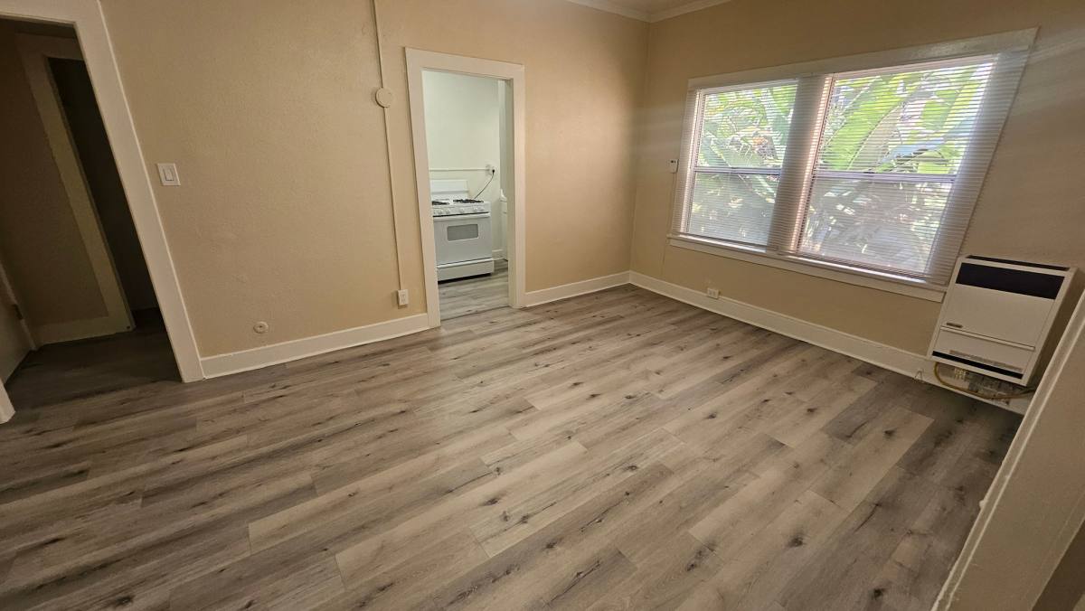 Apartment for rent at 815 S Lake St #205, Los Angeles, CA 90057