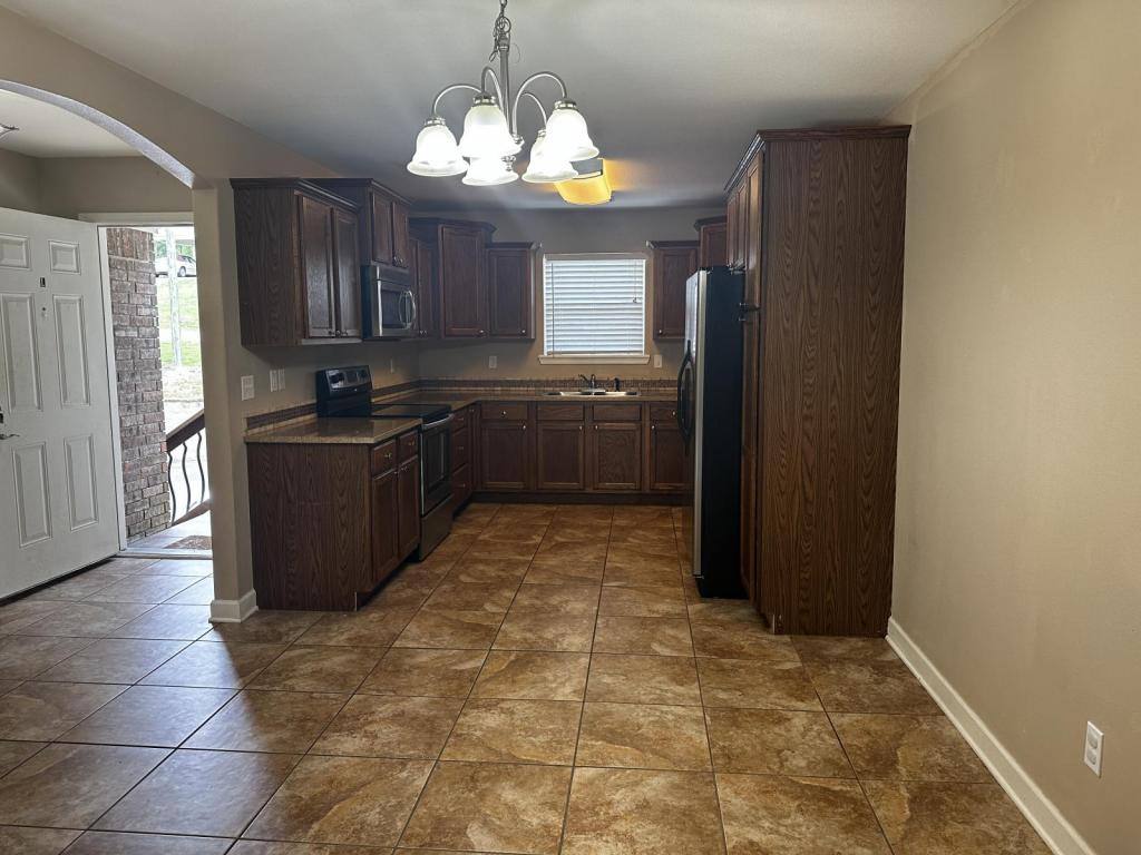 Apartment for rent at 129 Enterprise, Hot Springs National Park, AR 71913