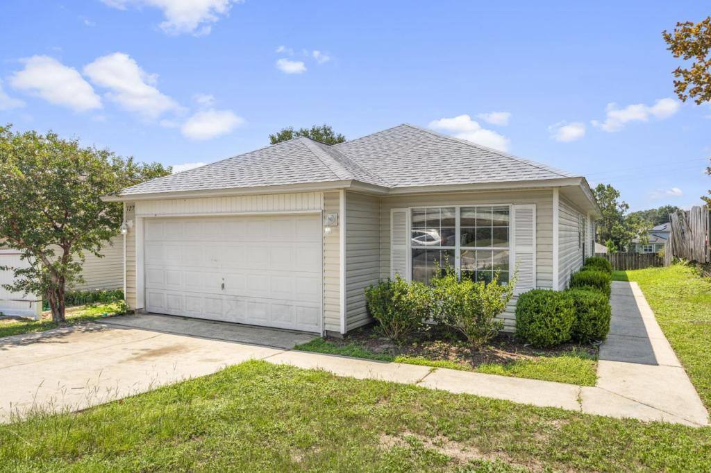 House for rent at 127 Nivana Dr, Crestview, FL 32536