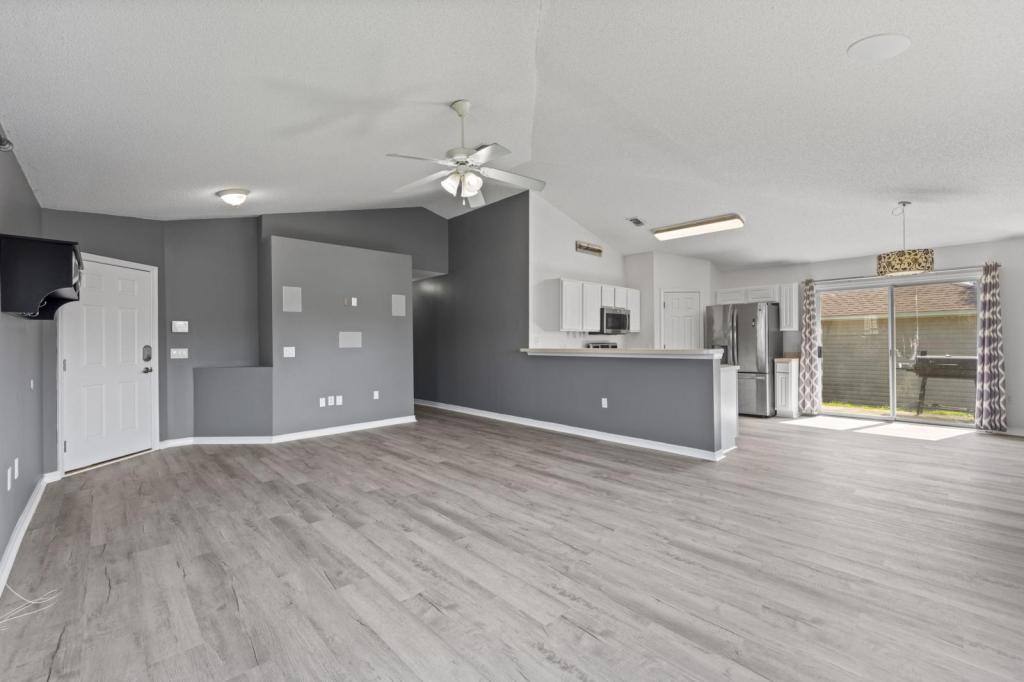 House for rent at 127 Nivana Dr, Crestview, FL 32536