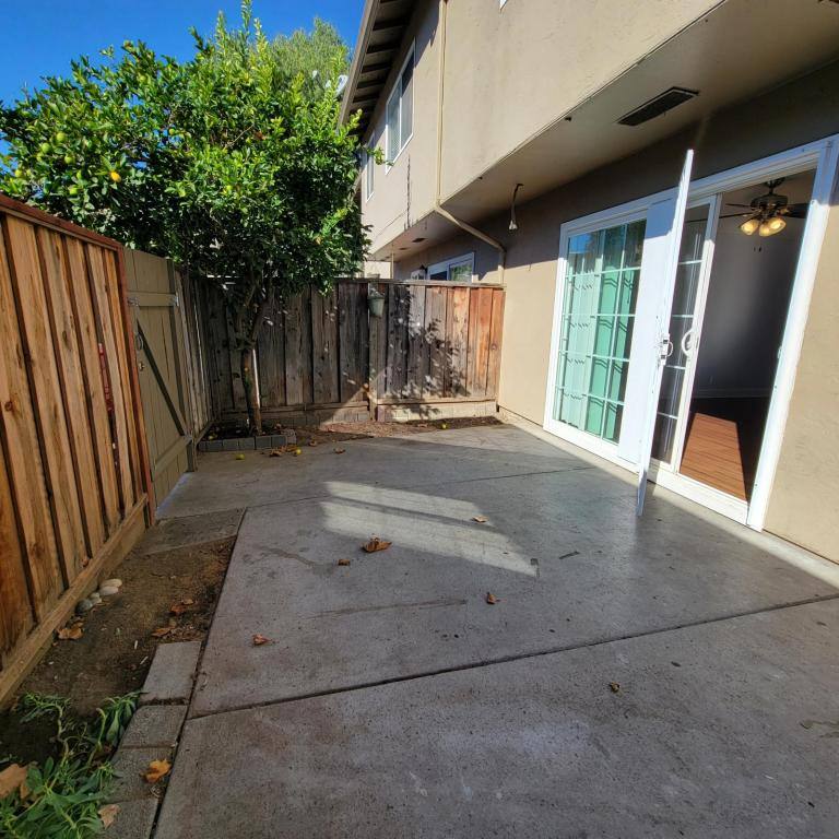 Townhouse for rent at 193 Teak Grove Court, San Jose, CA 95123
